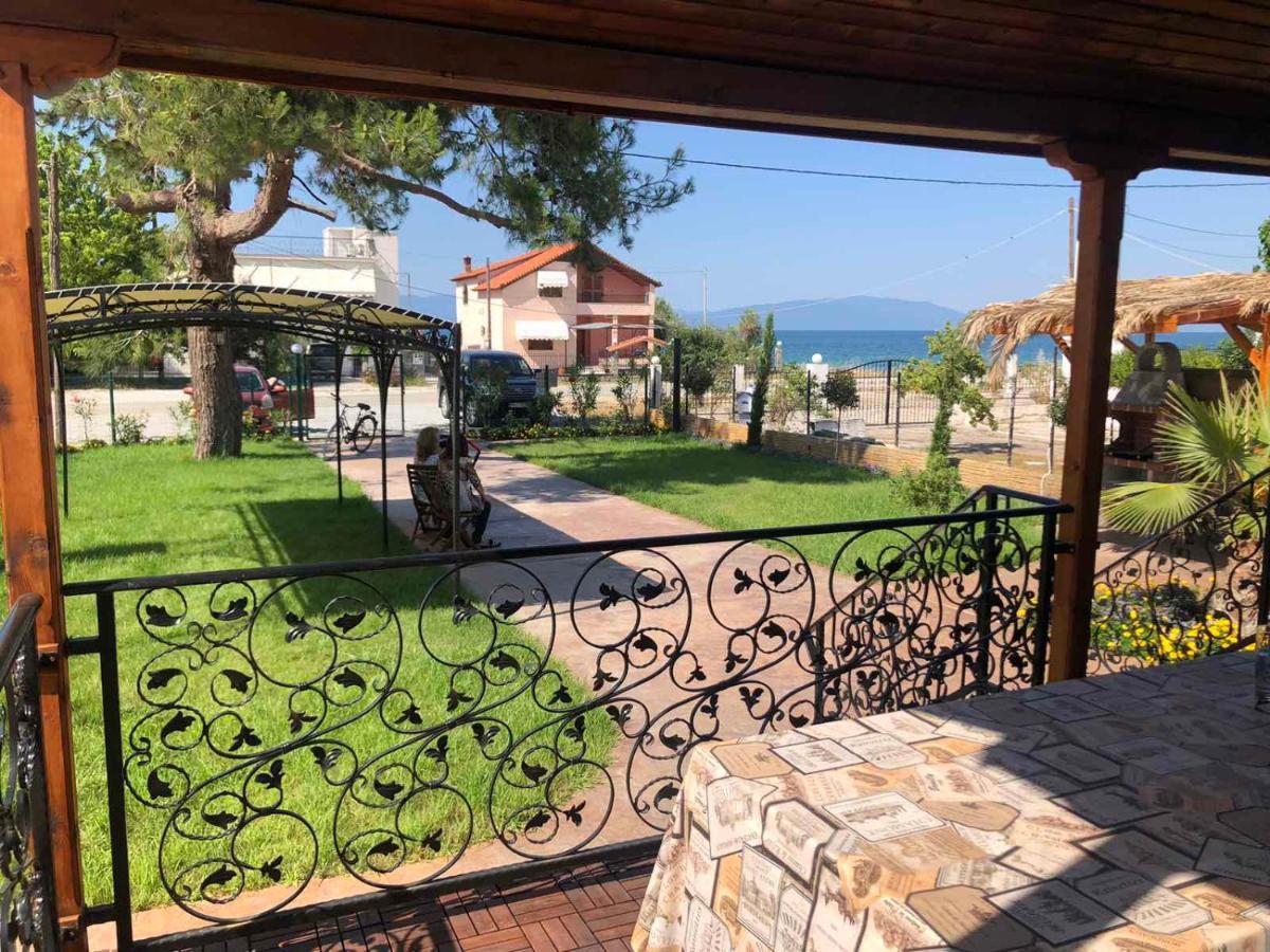 Guest House Costa 2 Kariani Ngoại thất bức ảnh
